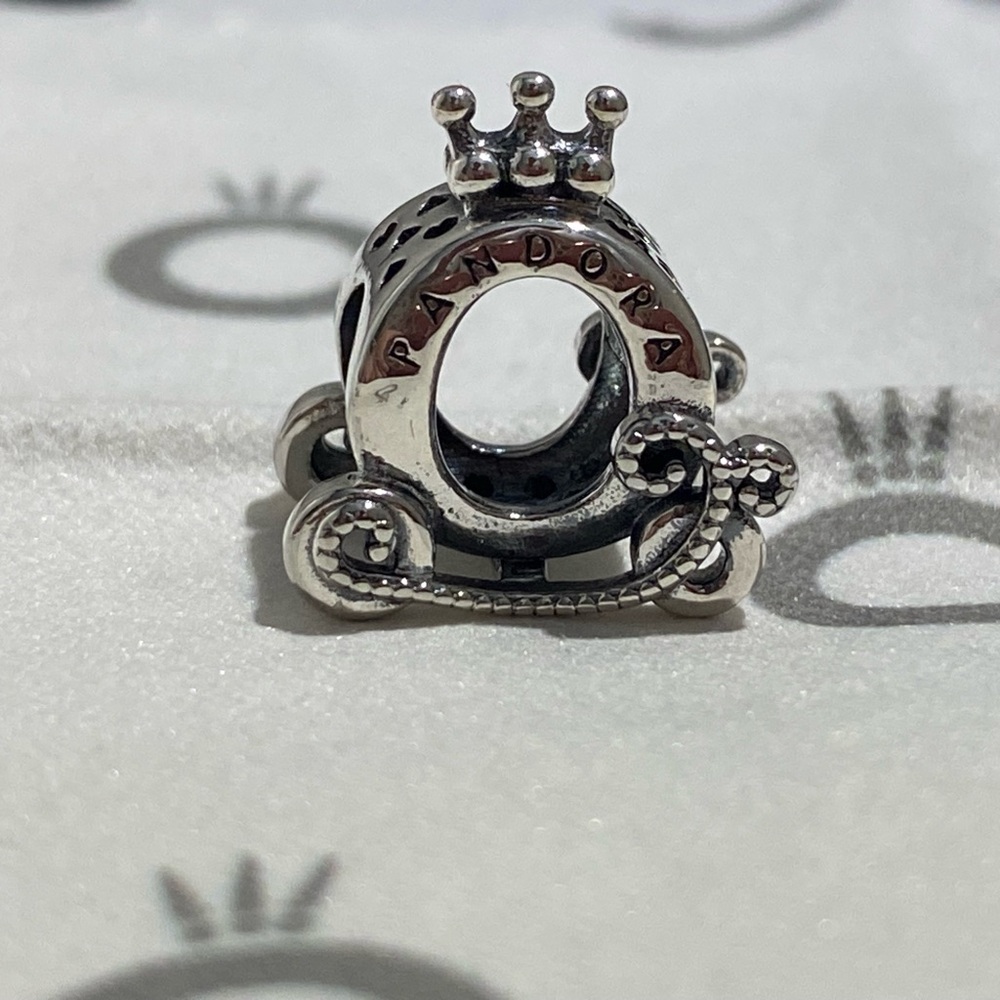 Pandora Silver Crown Charm - Picture 1 of 11